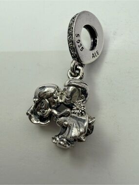 Pandora Married Couple Dangle Charm 798893C01 Wedding Kiss 925 ALE
